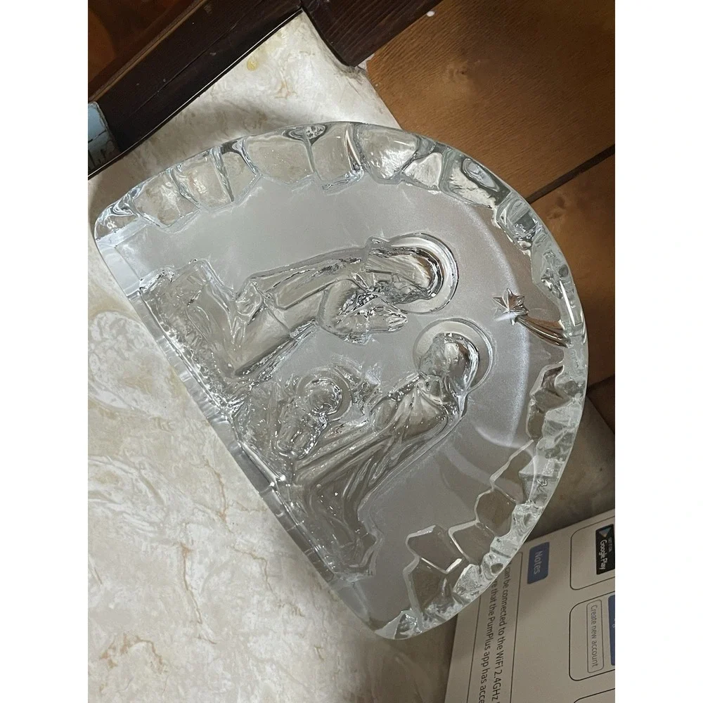 Vintage Zabkowice Clear Crystal Glass Holy Family Nativity Scene 3D Relief‎